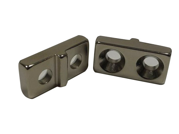 釹鐵硼異形方形打孔磁鐵                           